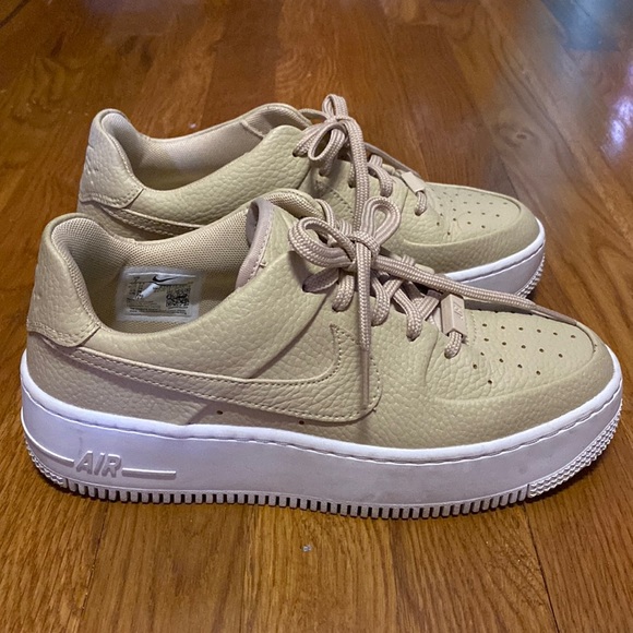 Nike Shoes - Nike Air Force 1